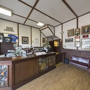 Hotel Manago, Captain Cook