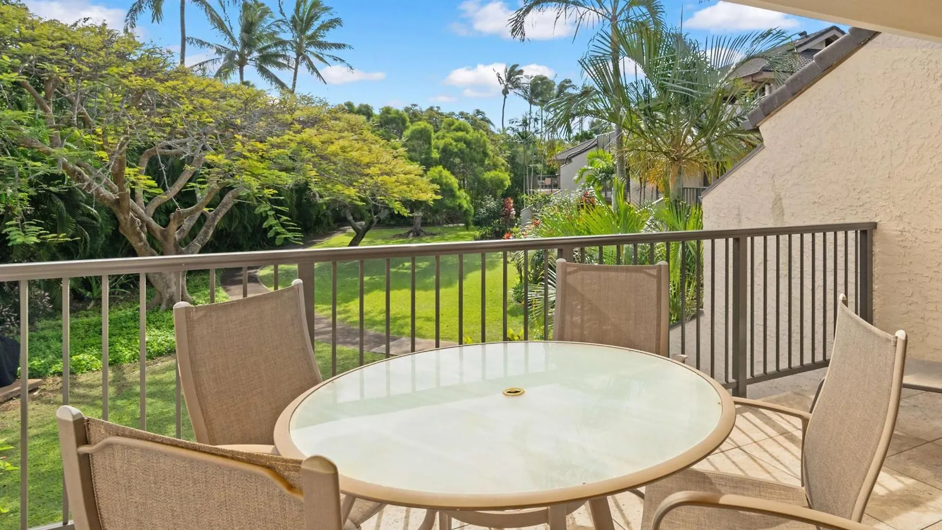 Aparthotel Aston At Poipu Kai Koloa 3*,